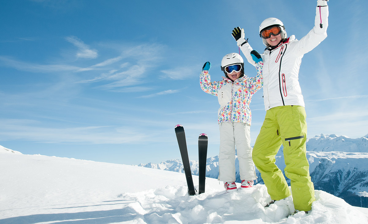 Familien-Skiurlaub in Top Skigebieten der Alpen