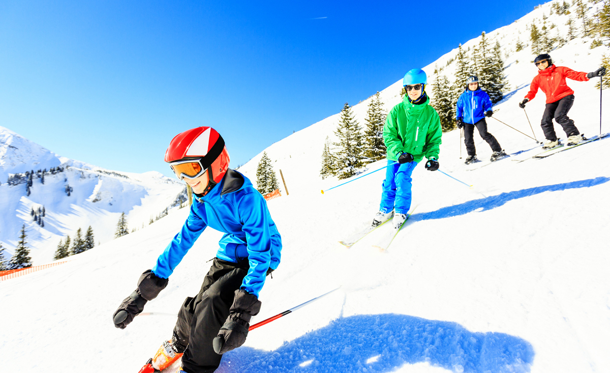 Skifahren - ein Spaß für die ganze Familie – die wichtigsten Kriterien für den gemeinsamen Skiurlaub.